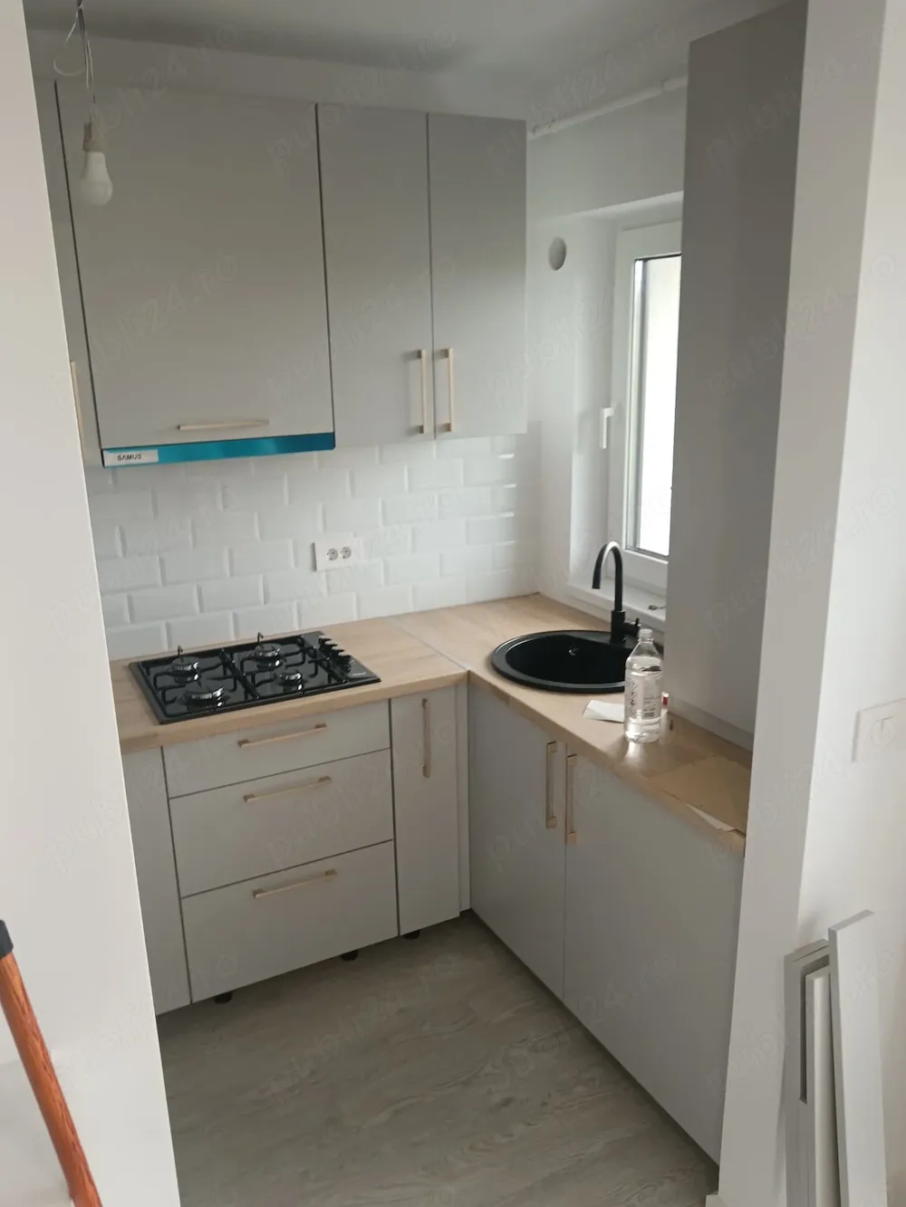 Închiriez apartament cu o camera