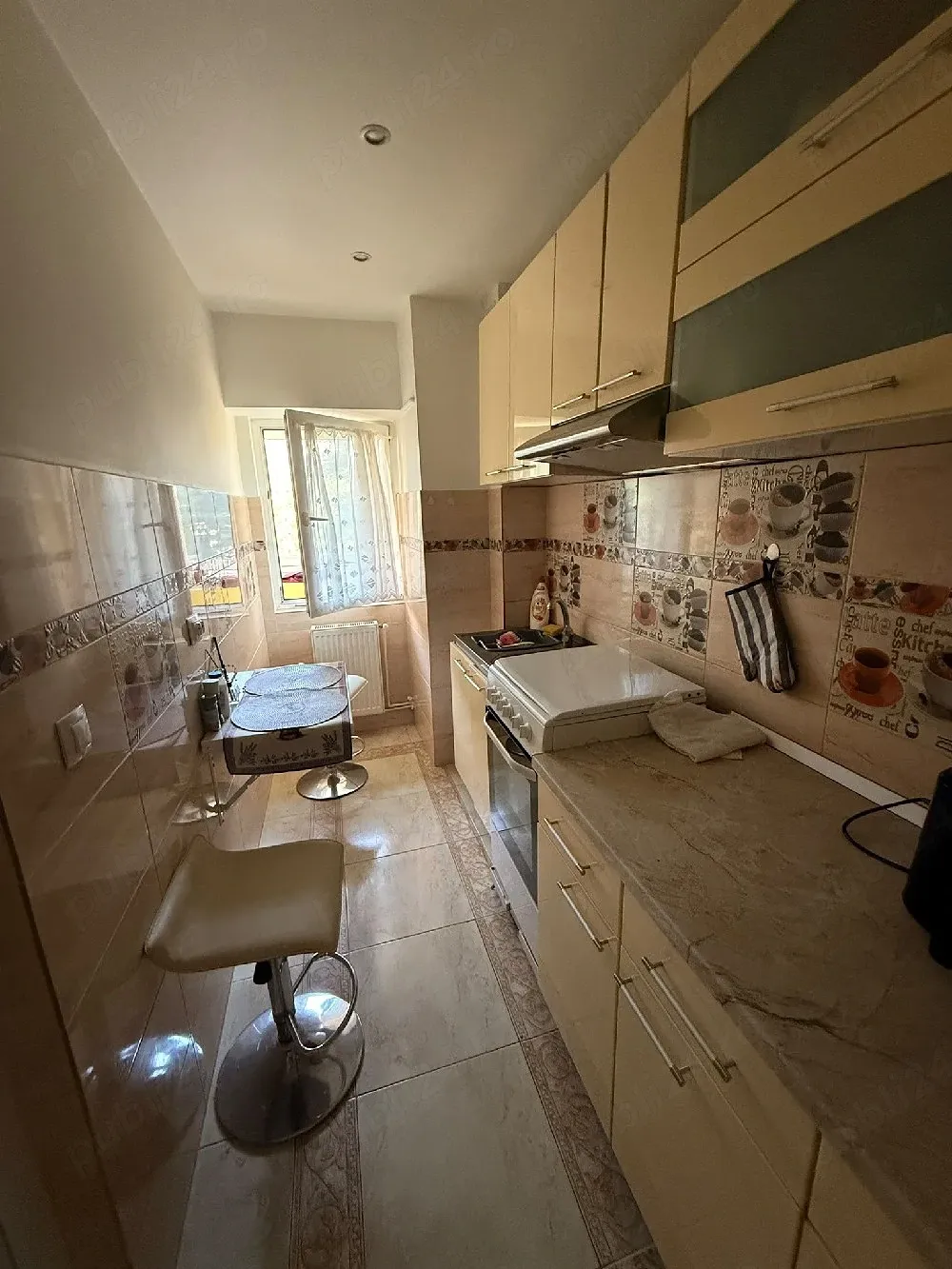 Inchiriez apartament cu o camera