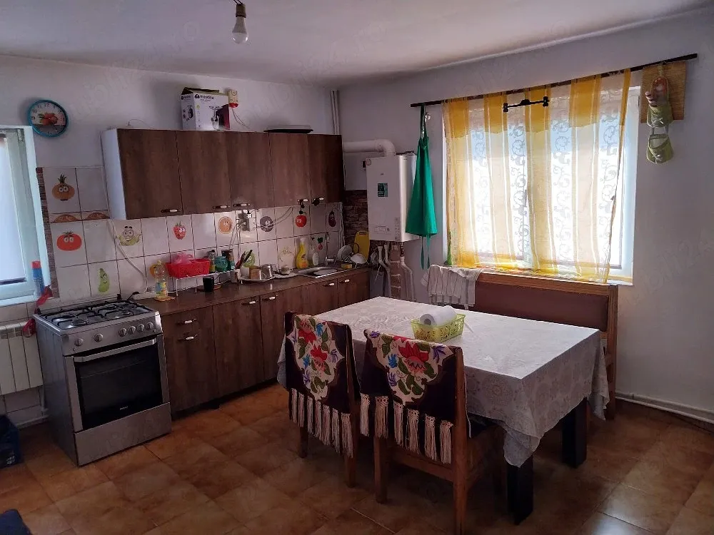 Vand casa + teren Dealul Zorilor Iași