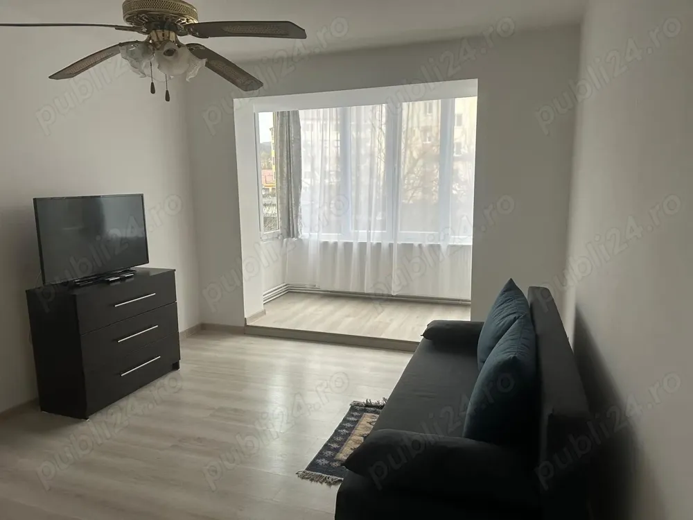 Închiriez apartament cu două camere recent renovat și mobilat, Baia Mare, str. IL Caragiale