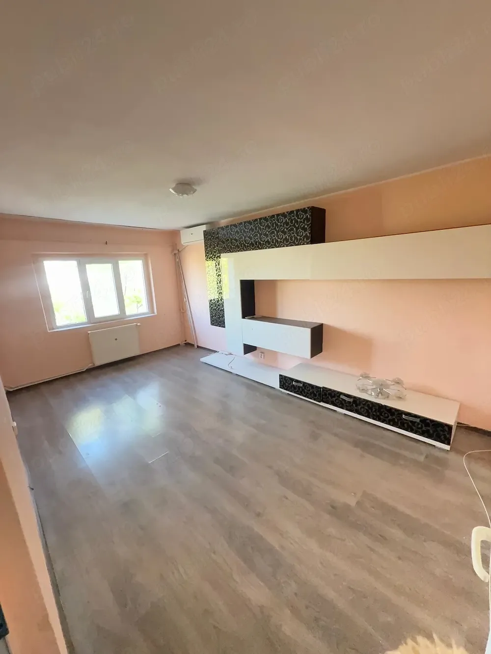 Apartament de vanzare cu 3 camere Galati micro 16