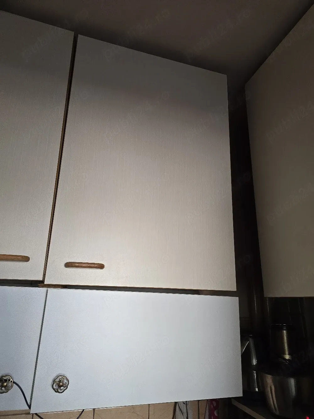 Vând garsonieră în micalaca parter, mobilată, utilată, frigider, mașină de spălat, boiler electric,,