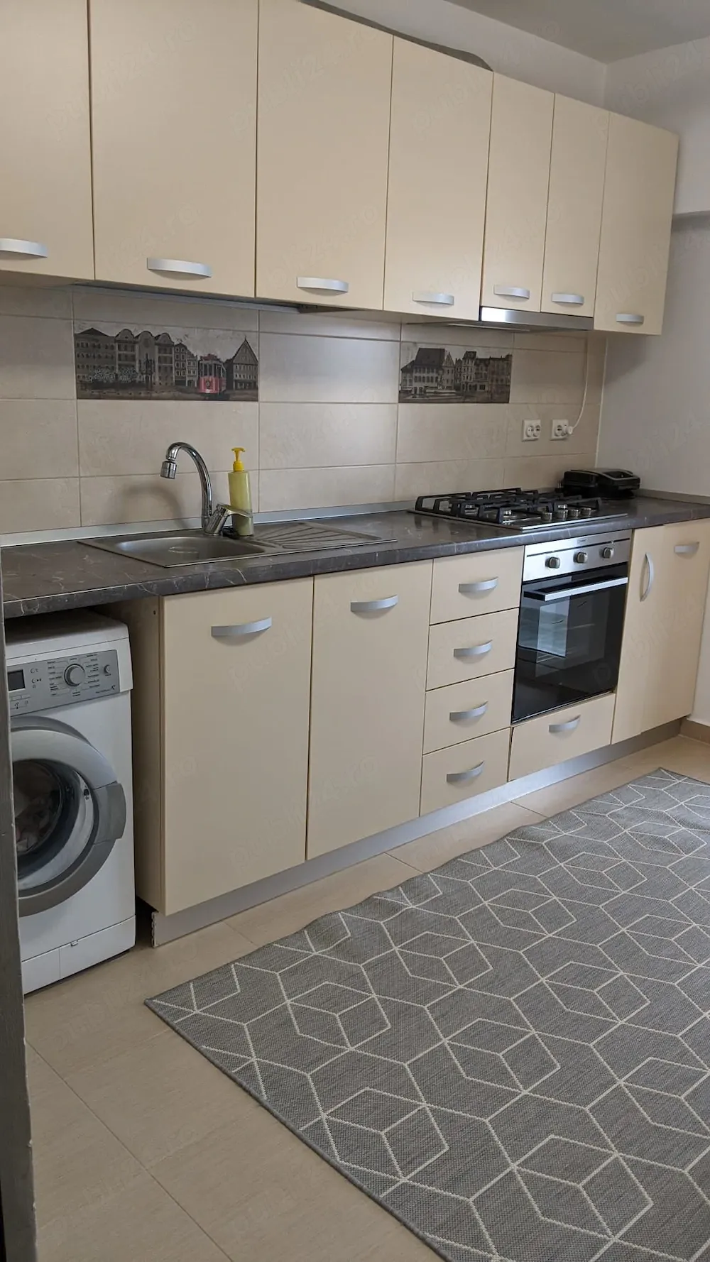 Apartament ultracentral cu 2 camere decomandat - imagine 1