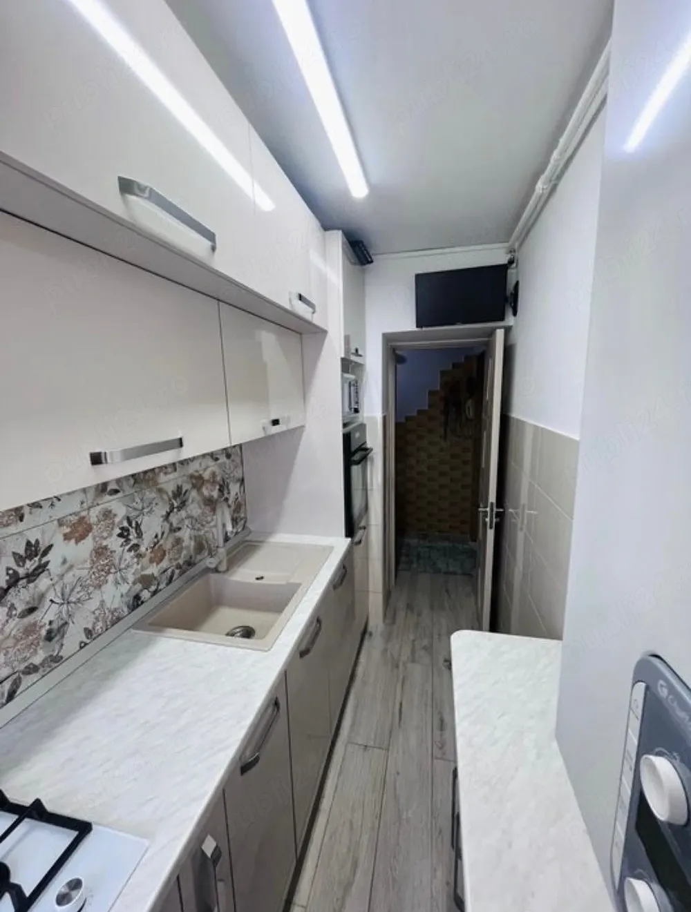 Apartament de vanzare - imagine 1