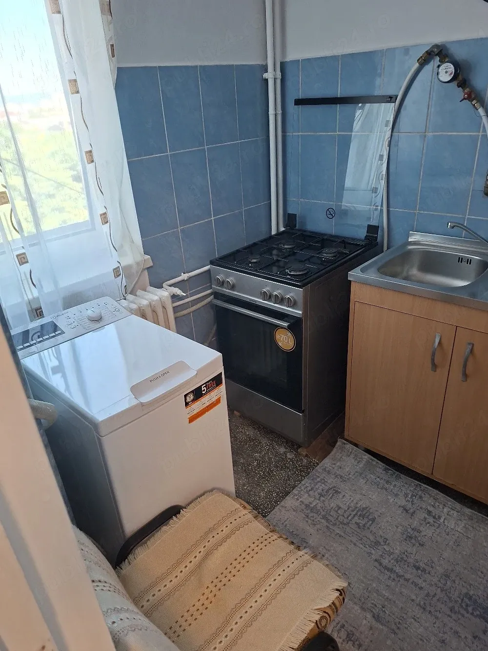 Dau spre închiriere  Garsonierea mobilata  in  zona Garii Bacău - imagine 1