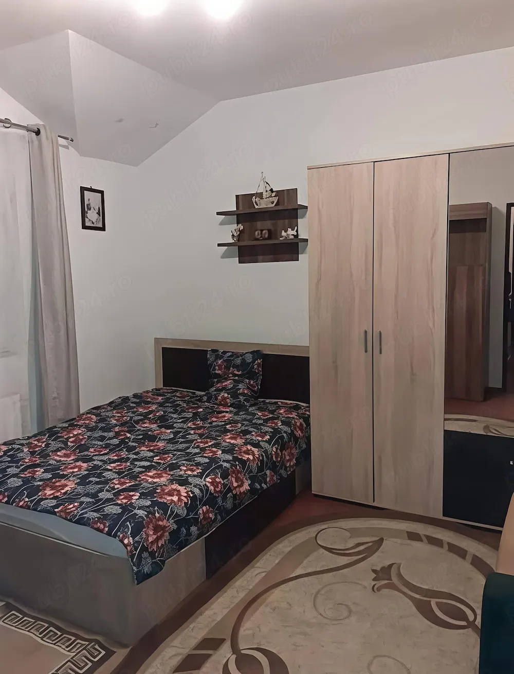 Proprietara vand apartament