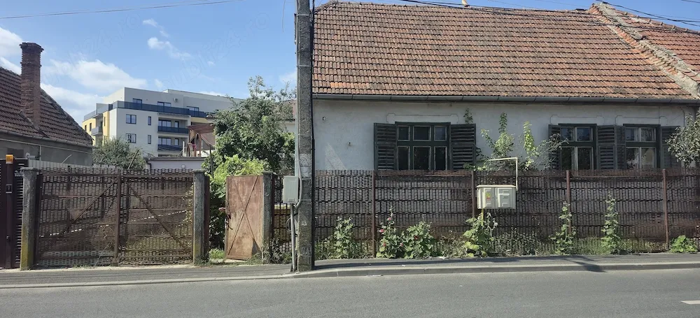CASA SI CURTE de vanzare la Sibiu - imagine 1