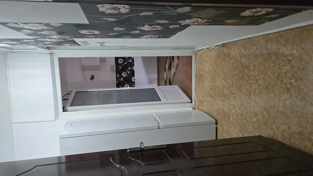 Ofer spre inchiriere Garsoniera confort 1