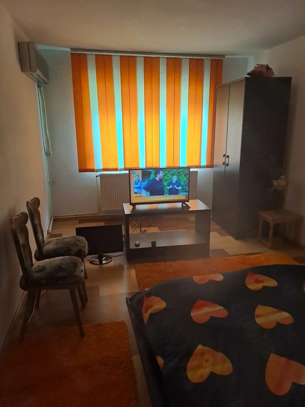 inchiriez apartament 2 camere Tg-Jiu ,zona Mall