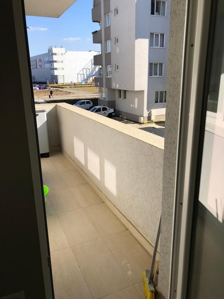Vind apartament zona Vivo - imagine 1