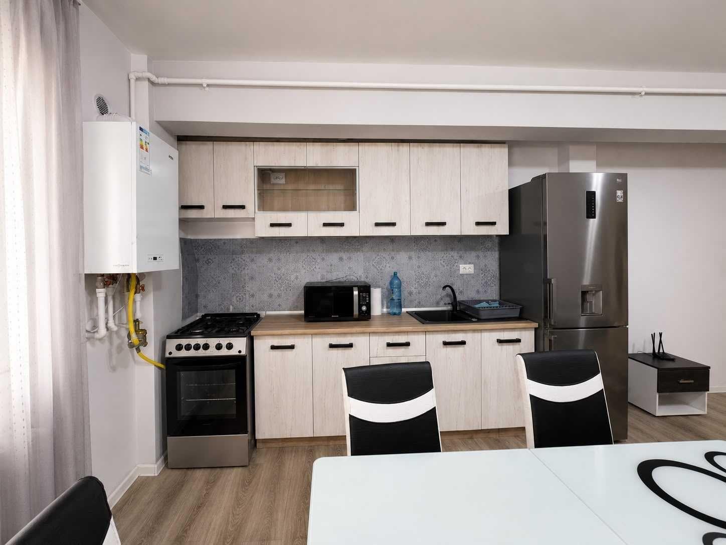 Vând apartament modern cu 2 camere, situat în Baciu, zona Regal