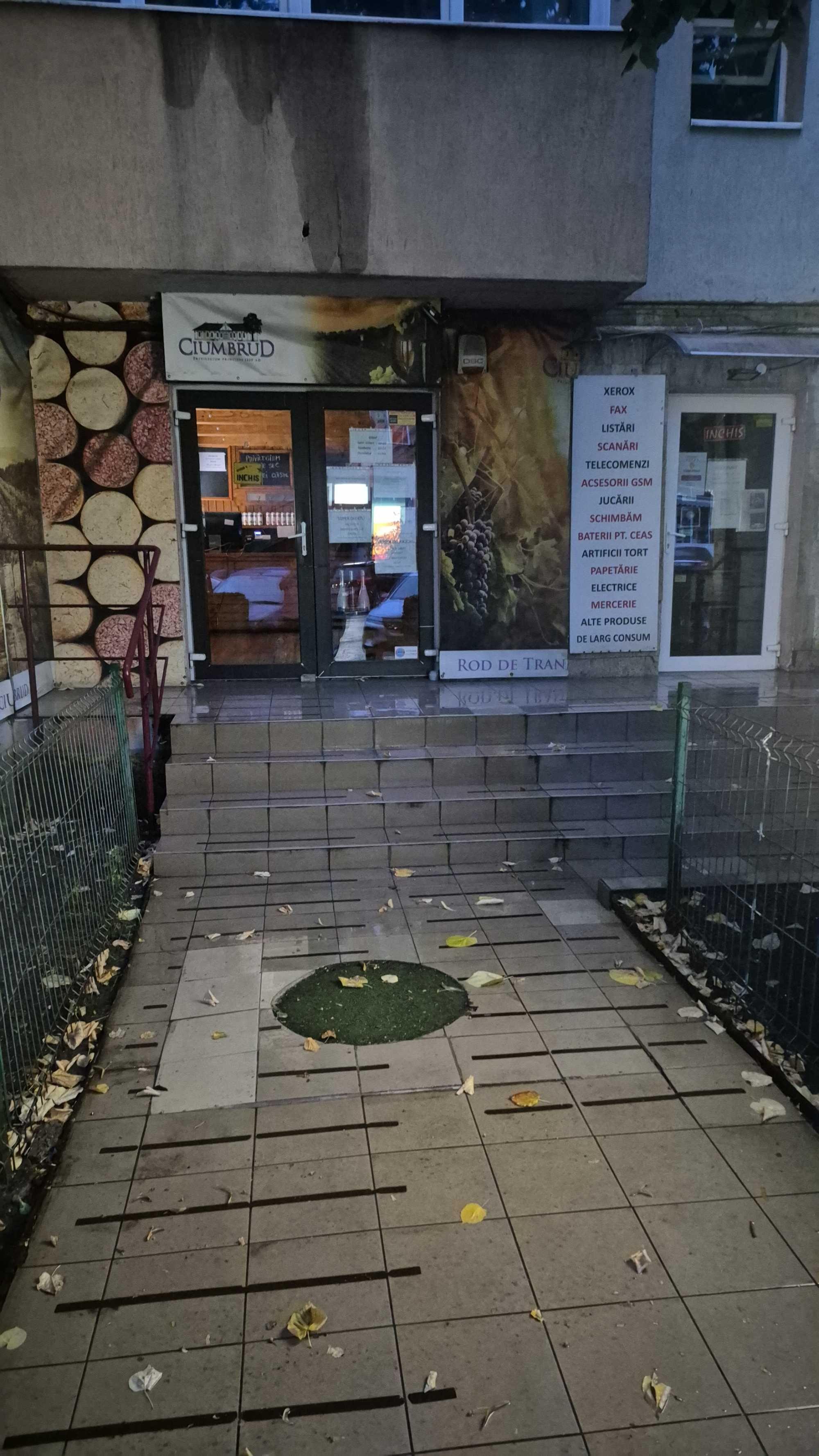 Inchiriez spatiu