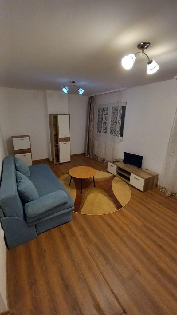 Inchiriez apartament 3 camere vivo BMW