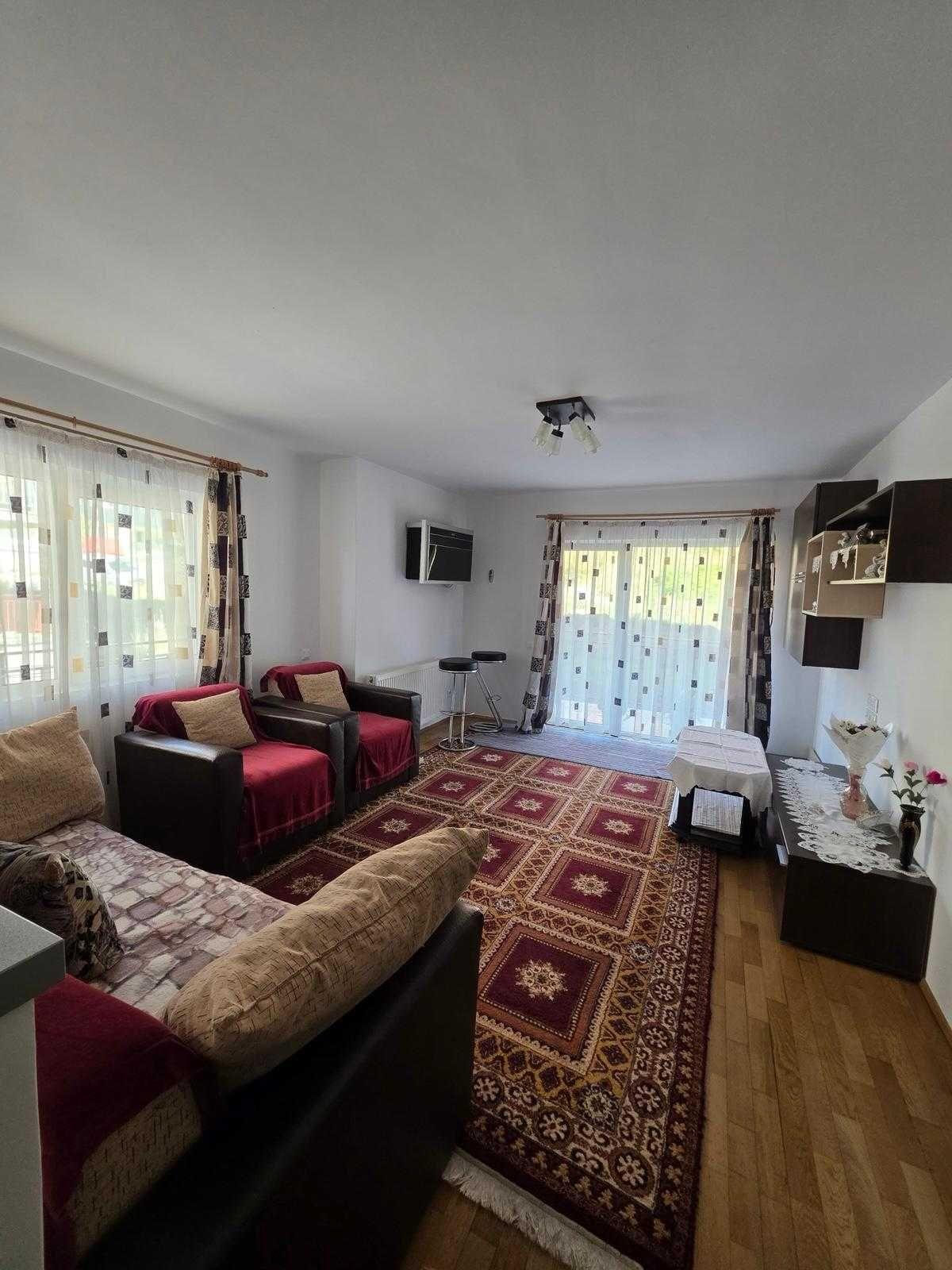 PF închiriez apt. 4 camere 91 mp util, 2 balcoane, 2 băi, et. 1/4, Baciu - imagine 1