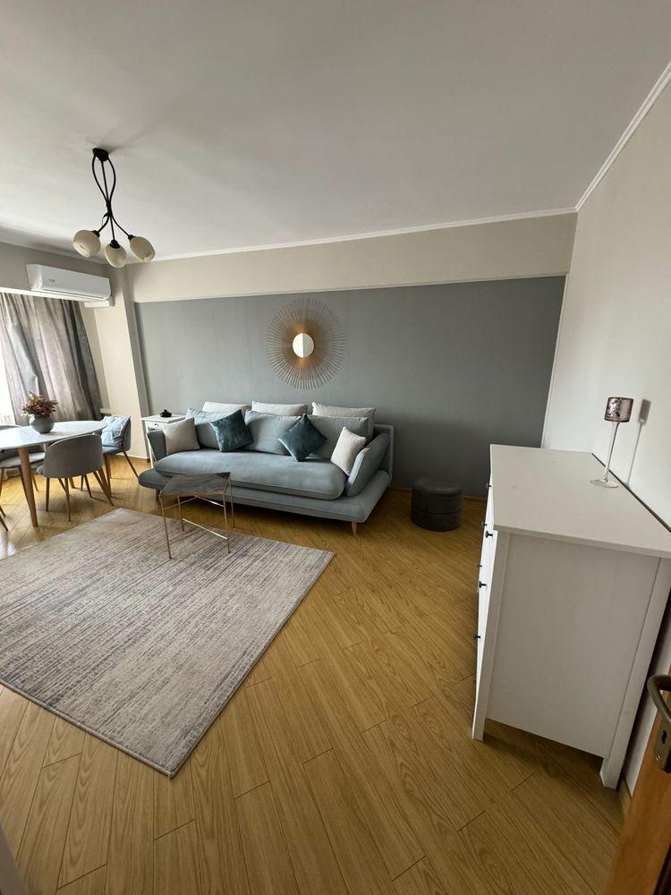 Inchiriez apartament 3 camere zona Dorobantilor