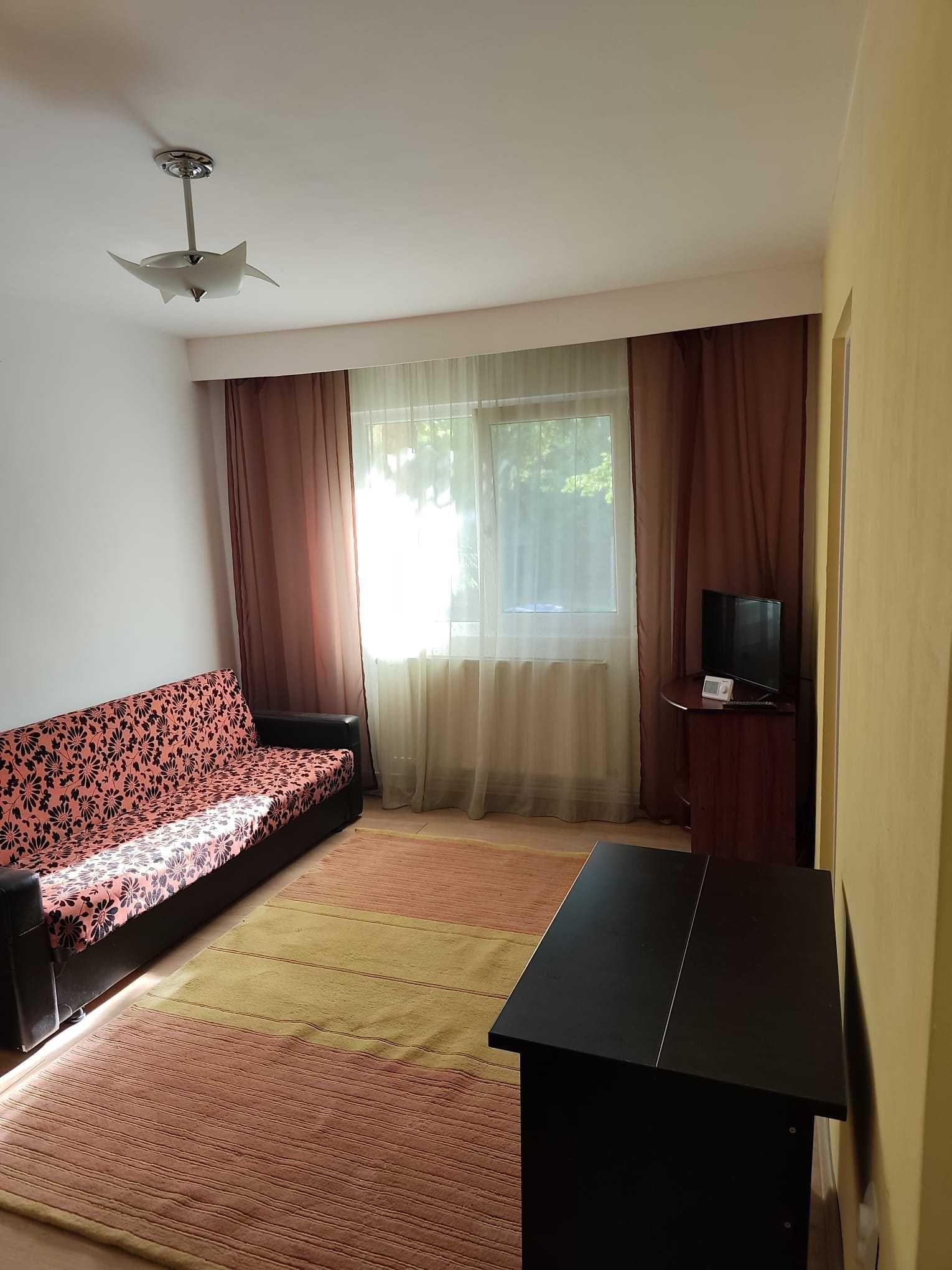 Inchiriez apartament 3 camere- Manastur