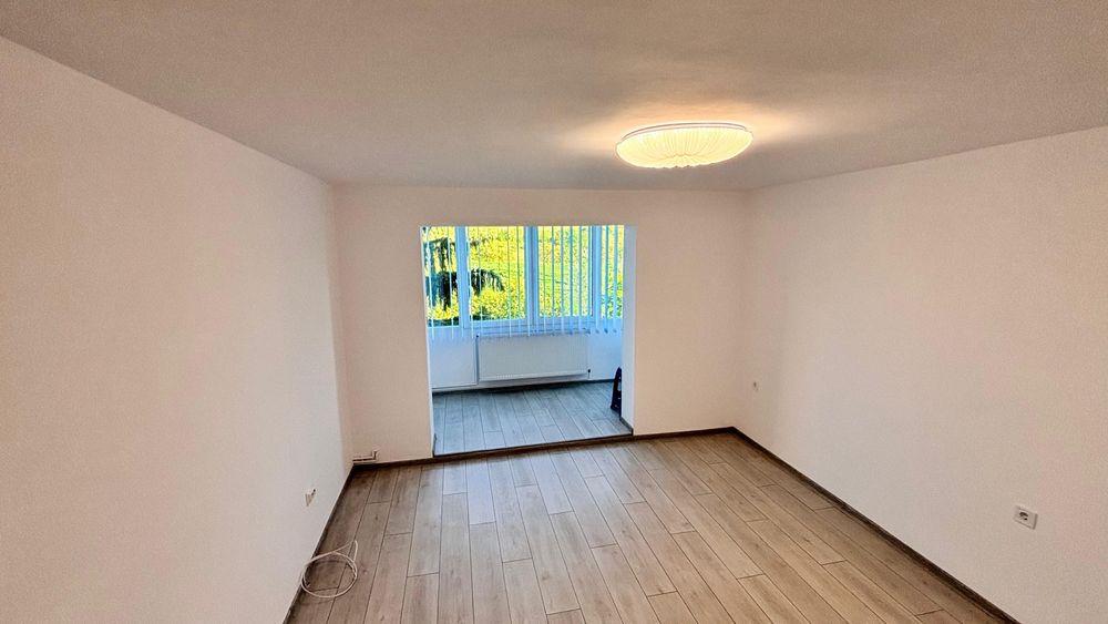 Vand apartament cu 3 camere - imagine 1