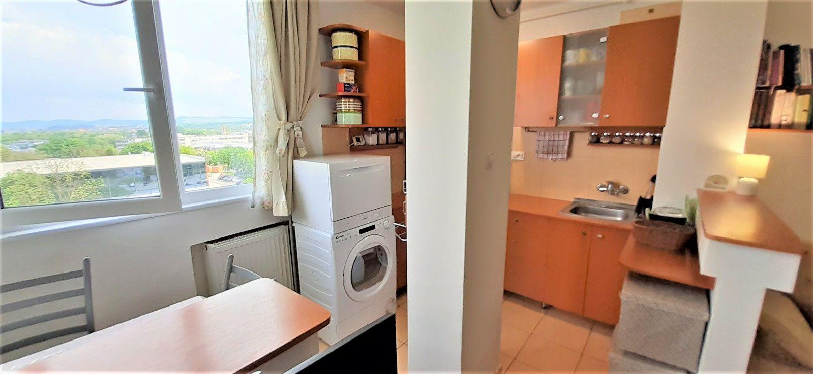 Inchirez apartament cu o camera 260 E - imagine 1