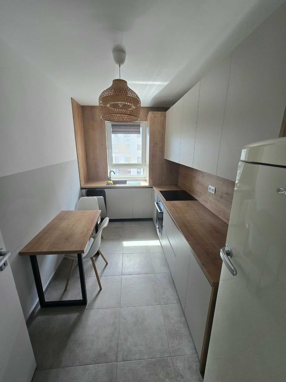 Inchiriez apartament - 2 camere + parcare + boxa - Cartier Maurer - imagine 1