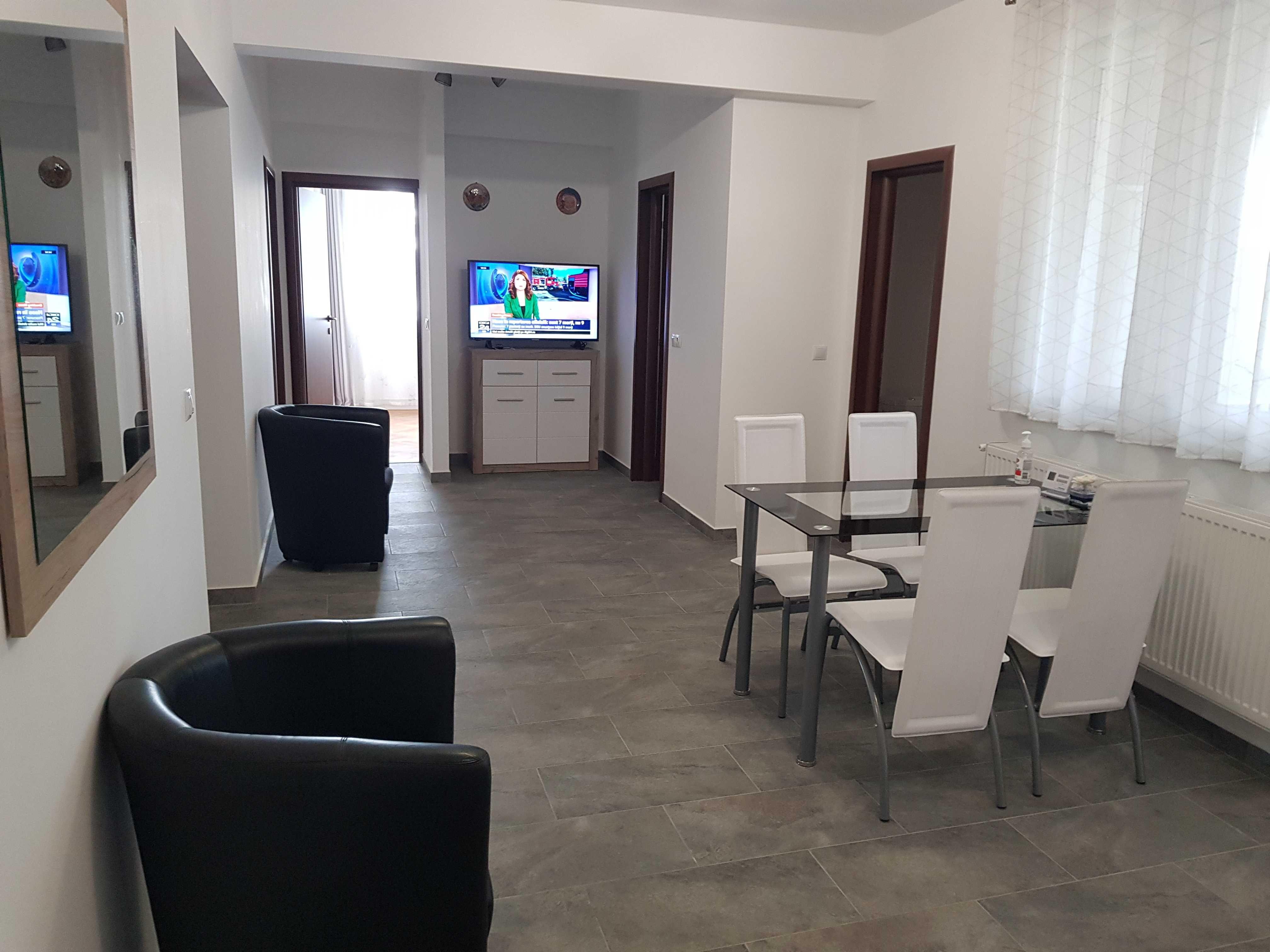 Închiriez apartament 4 camere zona rezidențială - imagine 1