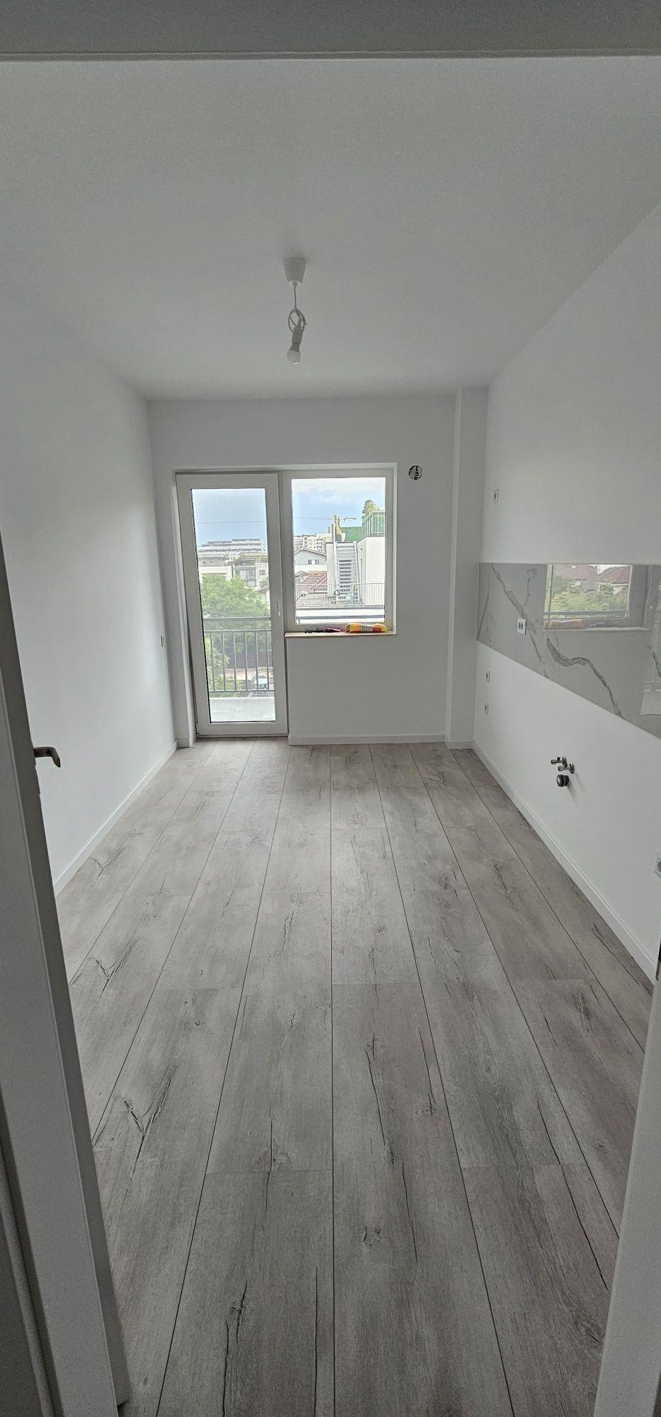 Vând apartament 2 camere - imagine 1