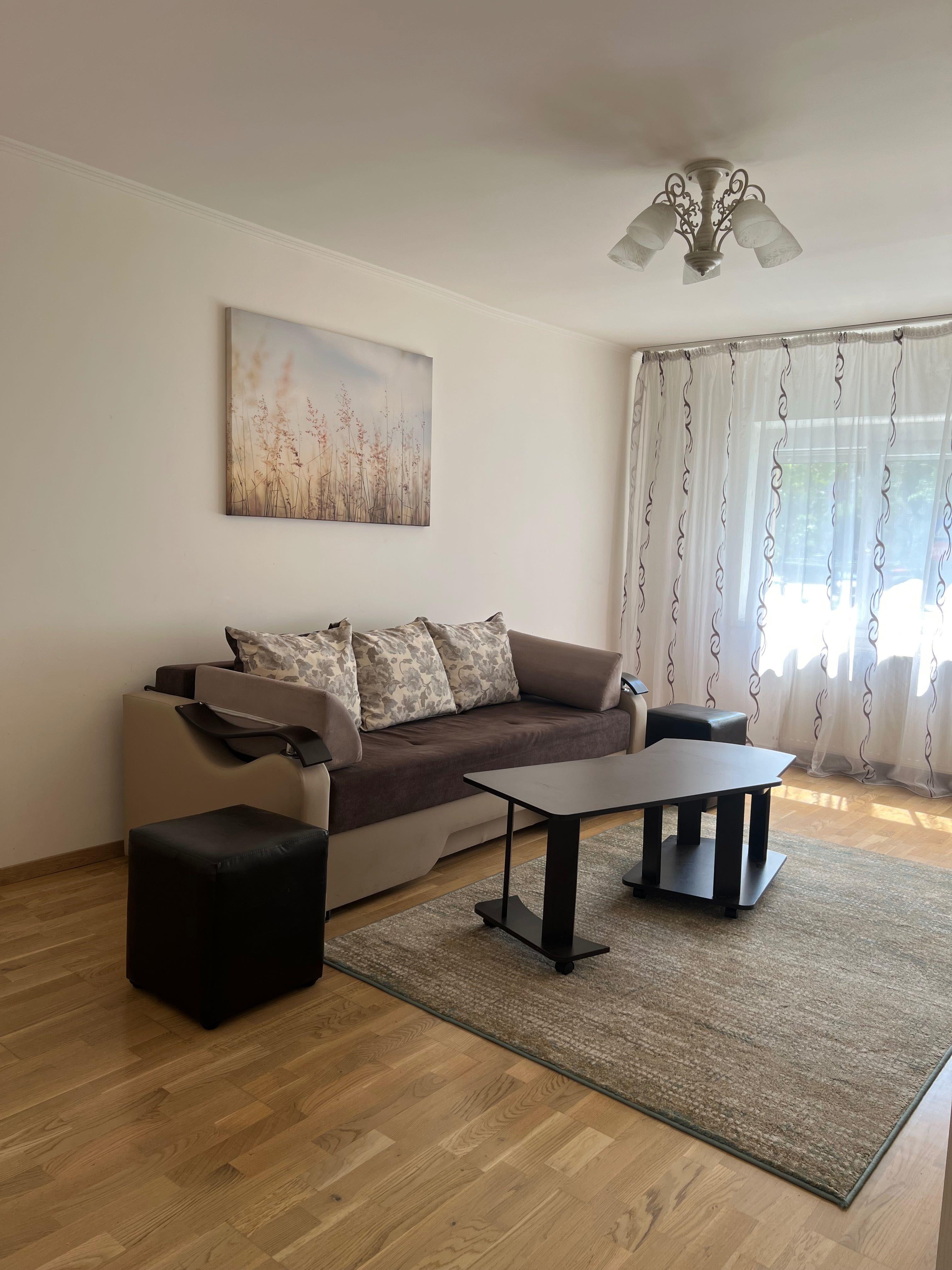 Proprietar, vând apartament 3 camere, renovat integral