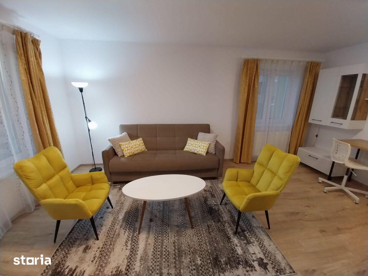 PROPRIETAR Inchiriez Ap. 2 camere, TOP CITY, mobilat, balcon, lift - imagine 1