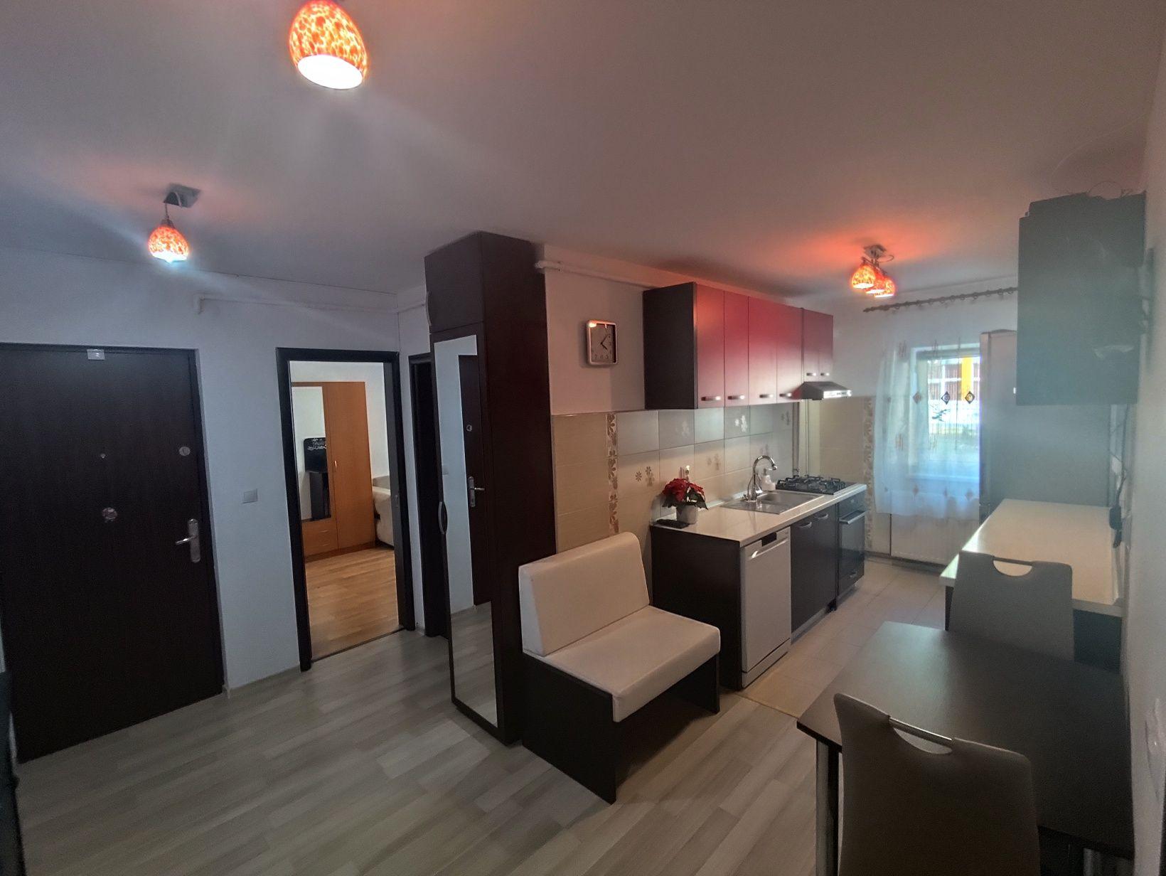 Apartament 3 camere, 2 bai, semidecomandat , cu grădină, Tractorul
16
1

Apartament 3 camere, 2 bai, semidecomandat , cu grădină, parcare, Tractorul
