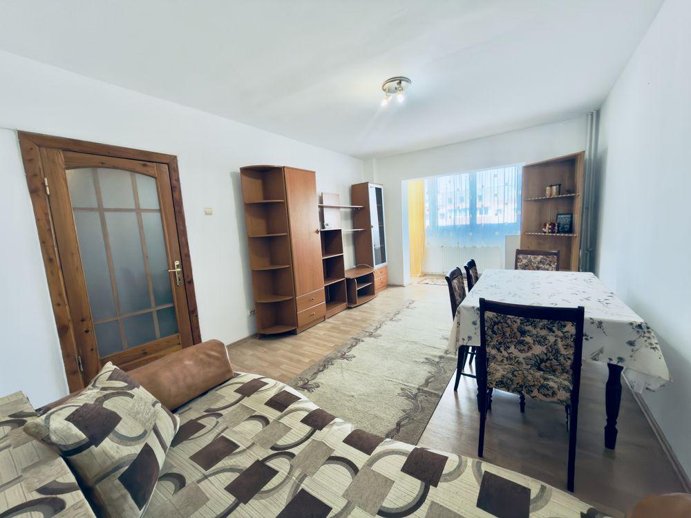 Apartament cu 3 camere de inchiriat in Racadau,et 5/8 cu loc de parcare