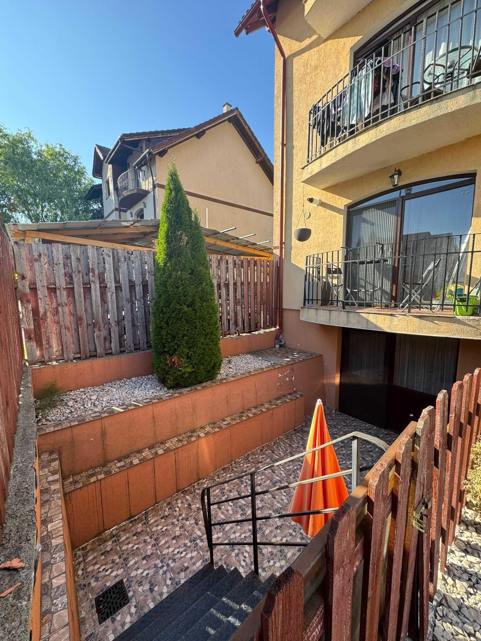 Garsonieră decomandată cu terasă și 2 intrări – Zona Coresi - imagine 1