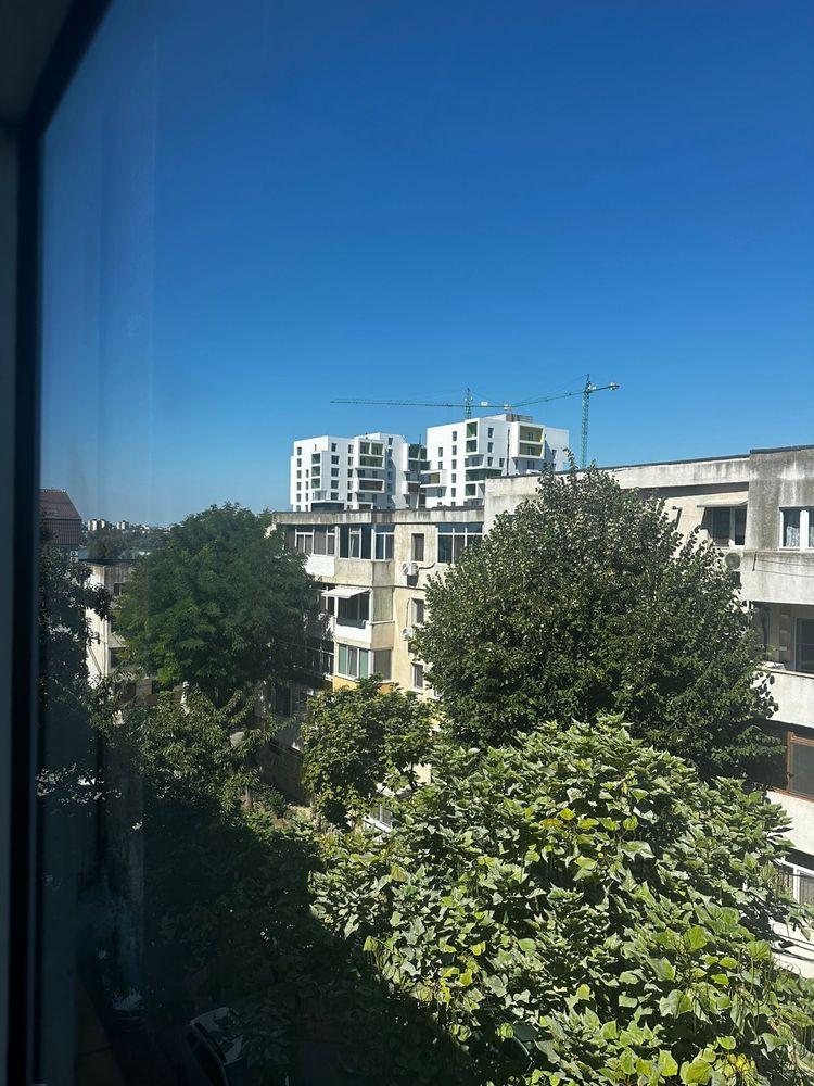 Apartament 3 camere-Faleza Nord aproape de plaja Reyna - imagine 1