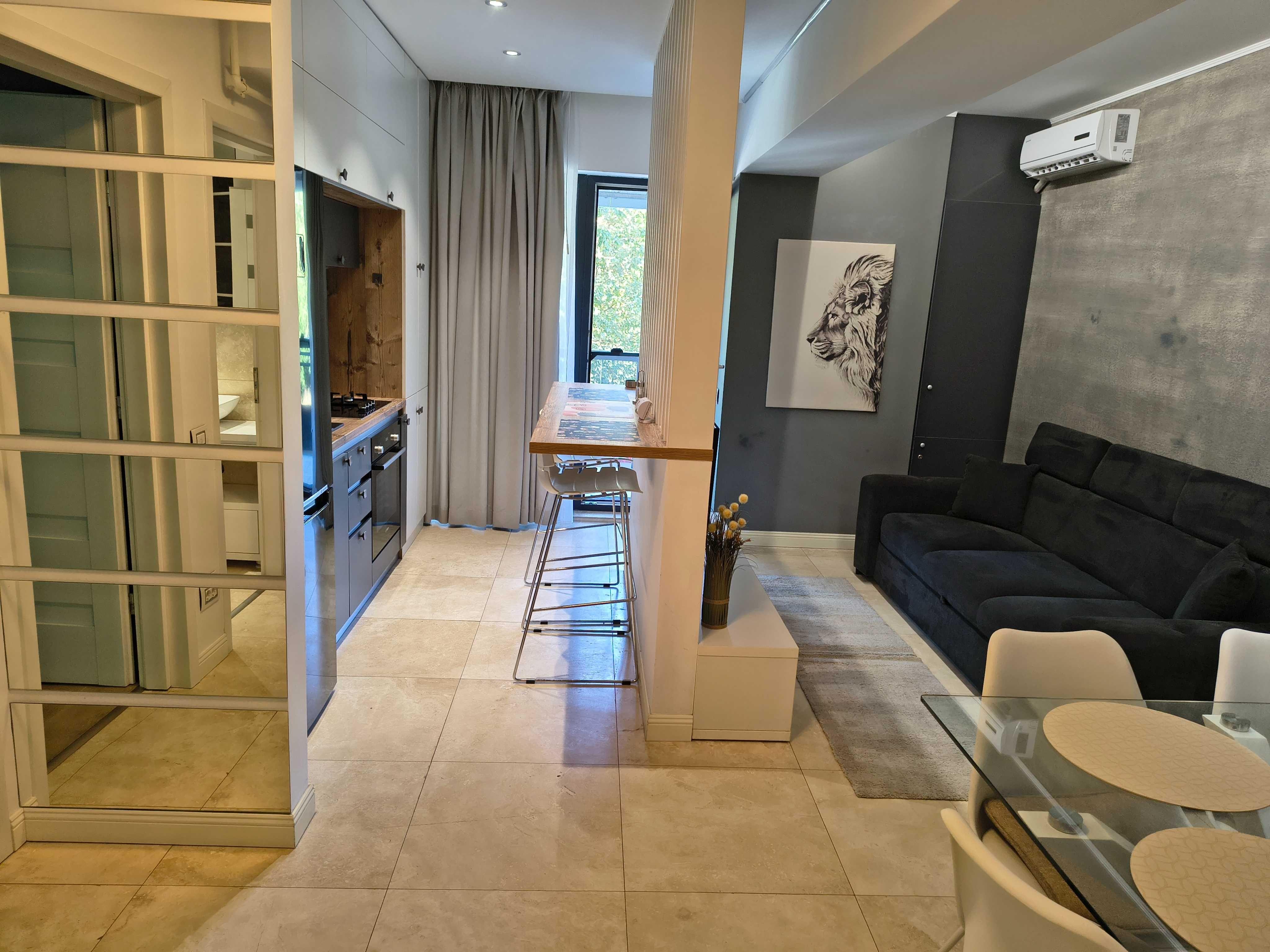 Închiriere 2 camere Mamaia ultracentral langa hotel Yaki și Wida