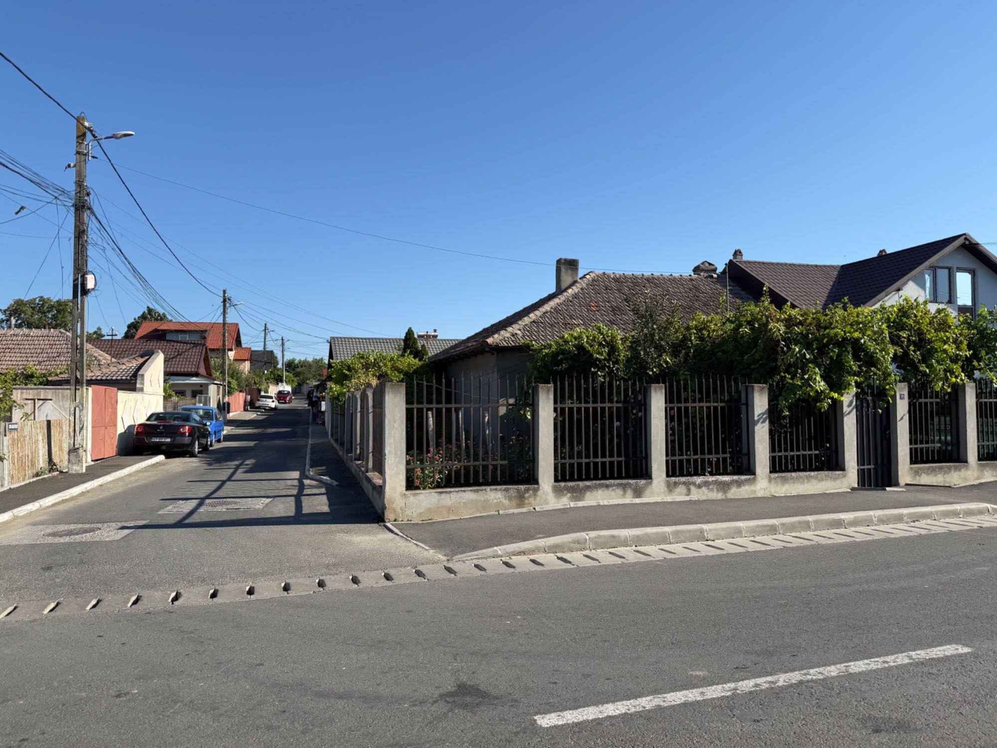 Casă de vânzare