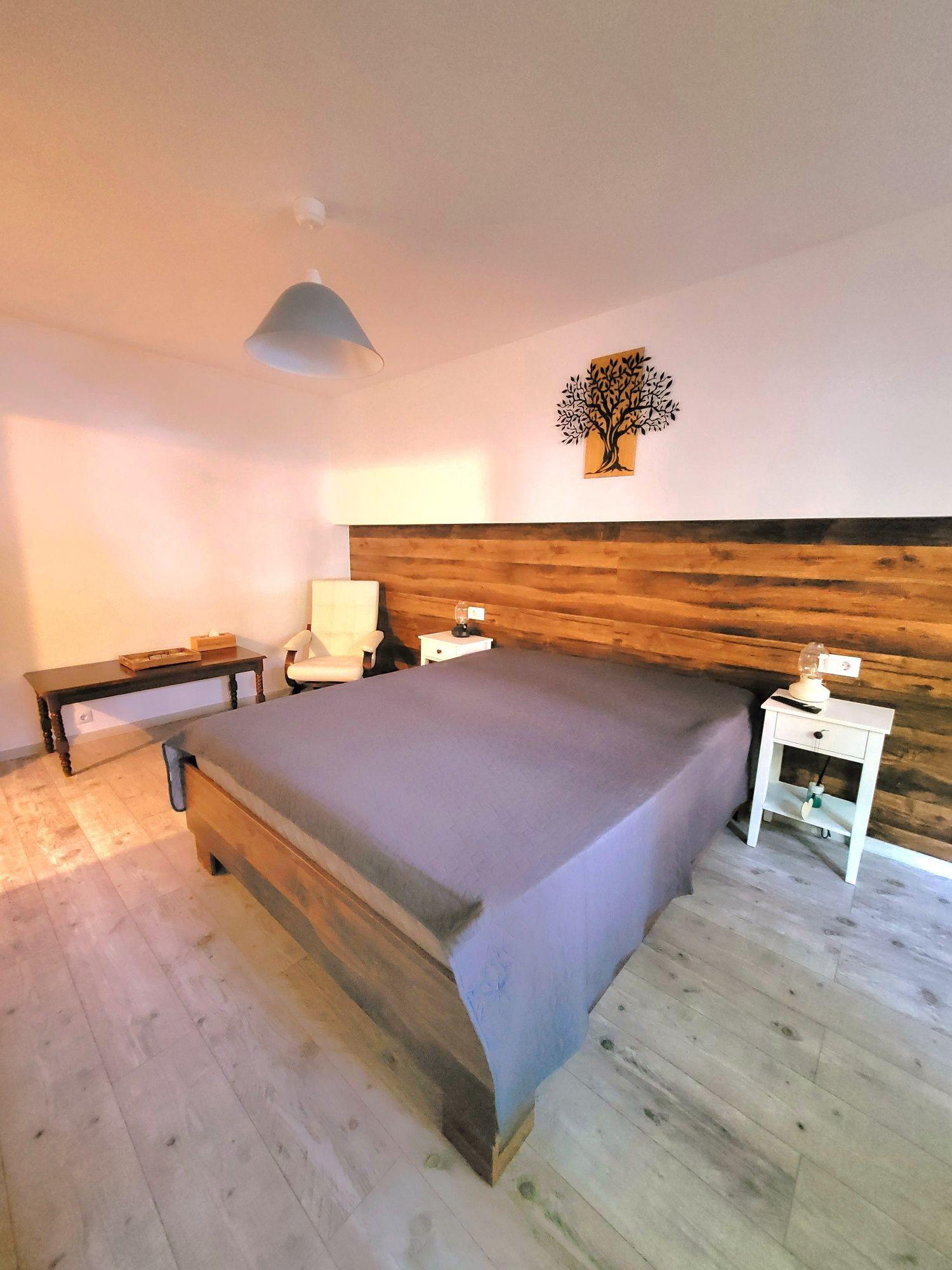 Garsonieră Modernă de Vânzare – Zona Rovine - imagine 1