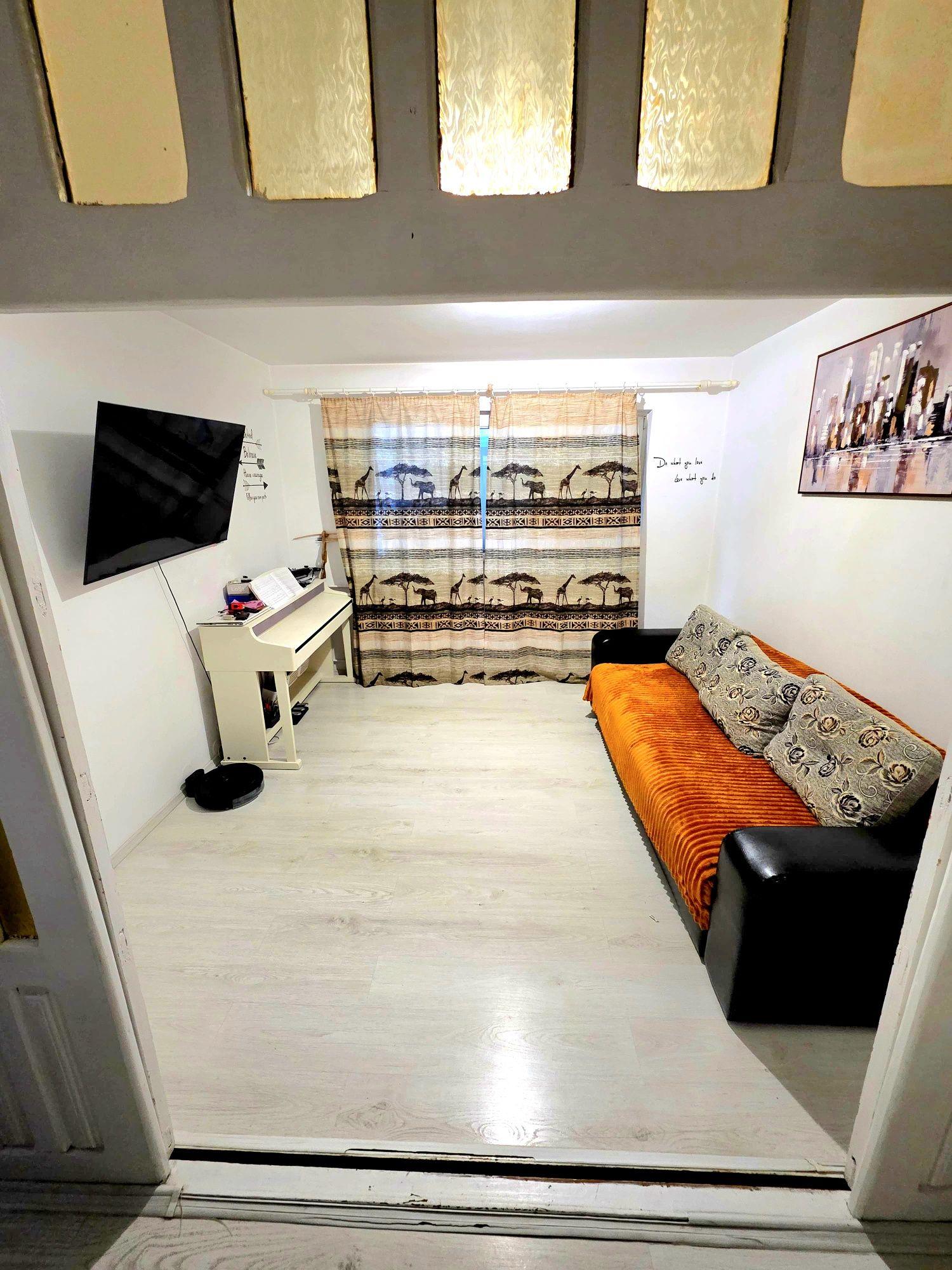 Vand 3 camere – Craiova, Rovine sau schimb cu 2 camere + diferenta - imagine 1
