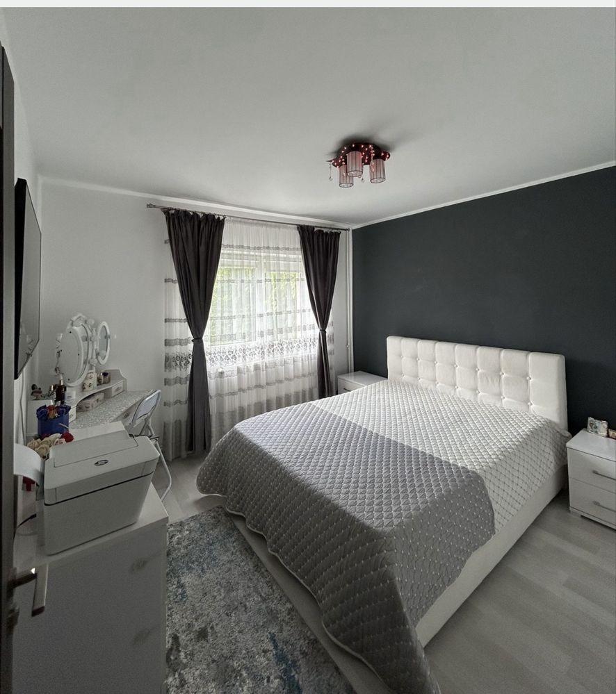 Apartament 3 camere decomandat
