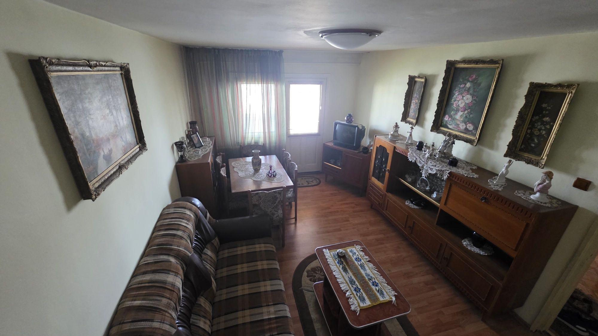 Vand apartament brazda lui Novac