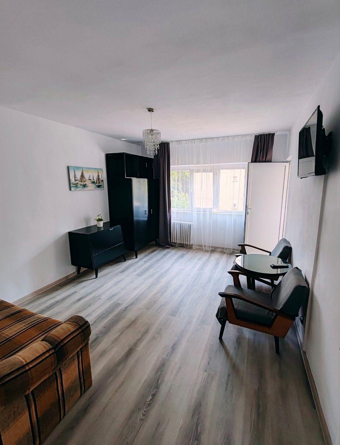 Proprietar – Închiriez apartament 1 cameră (34 mp utili), Etaj 1, prima închiriere! - imagine 1