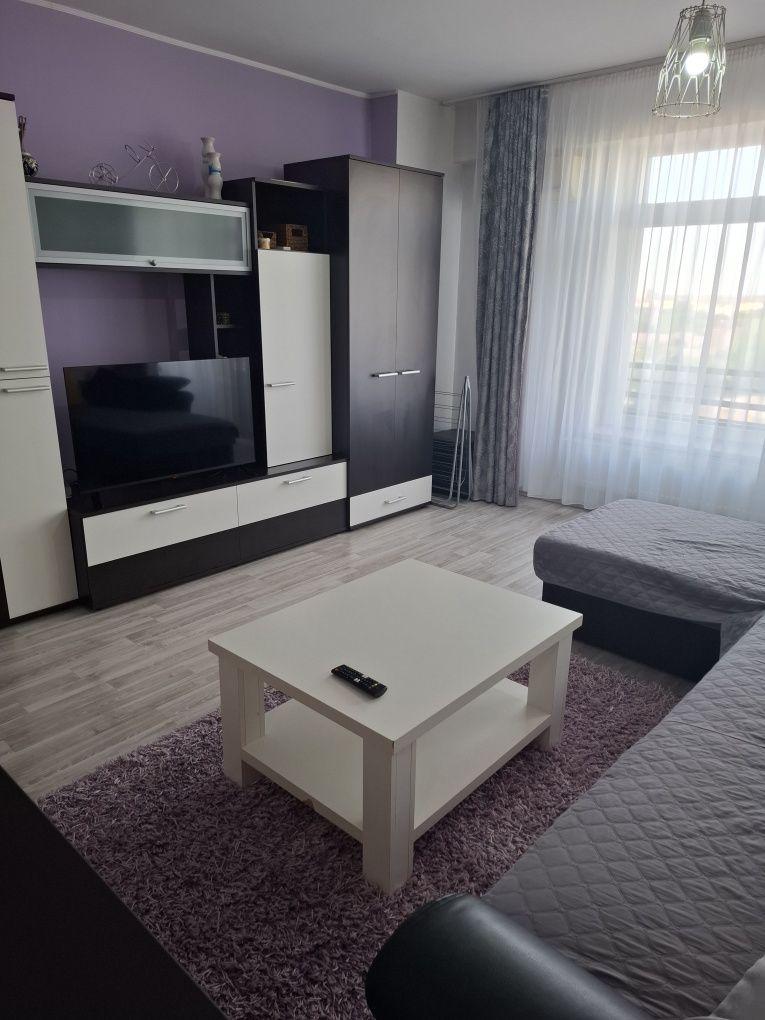 Închiriere studio