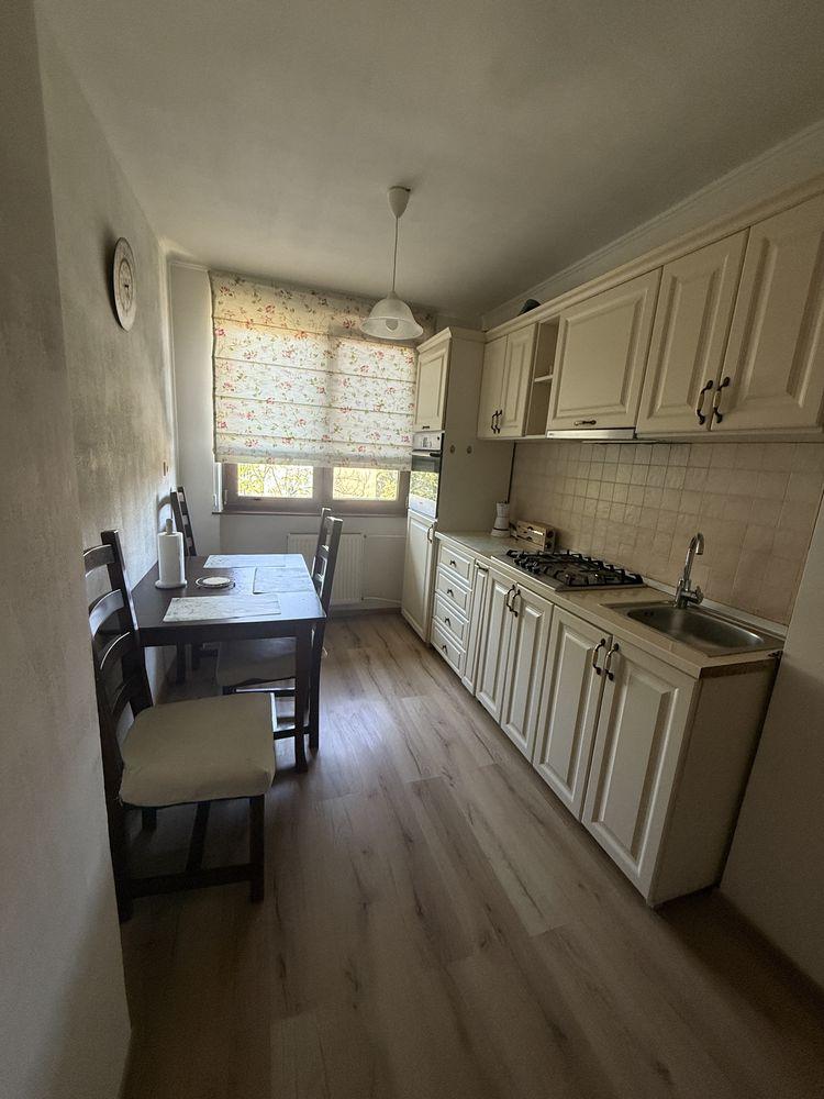 Inchiriez apartament 2 camere Rogerius