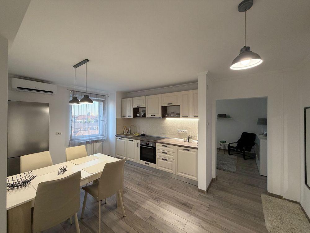 Inchiriez apartament doua camere
