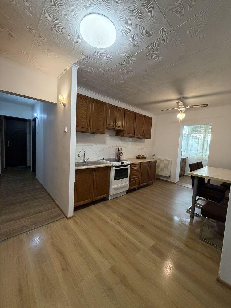 Inchiriez apartament - 3 camere - imagine 1