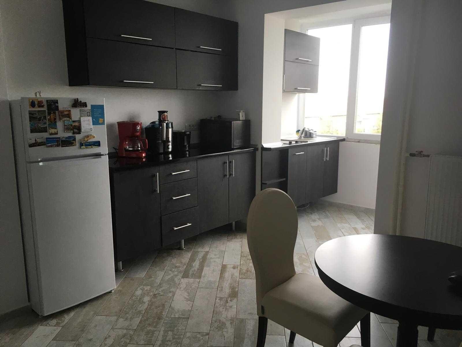 Inchiriez Apartament 3 camere Rogerius Oradea