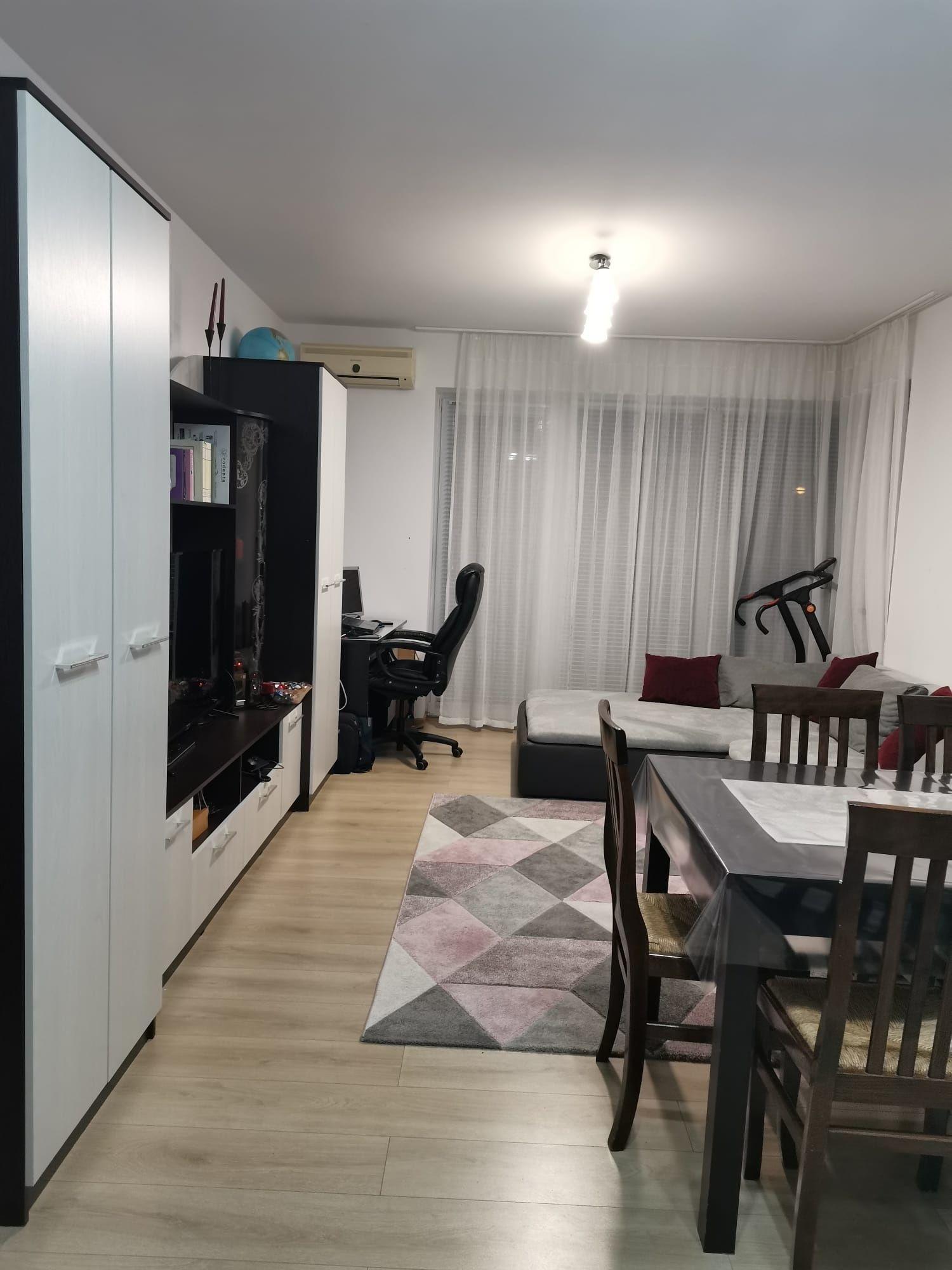 Închiriez Apartament 3 camere bloc PRIMA