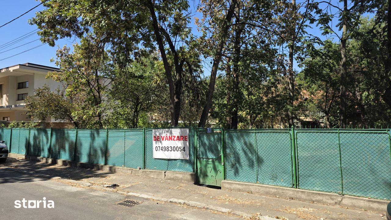 Teren intravilan de vânzare în Rogerius
