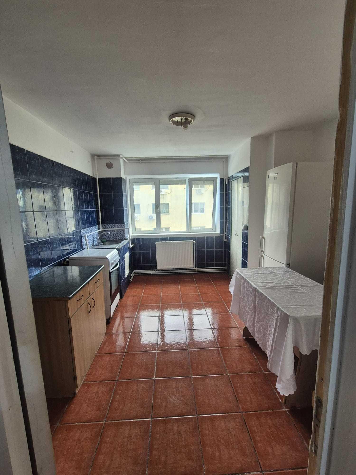 Apartament 60mp 2camere etaj 3/4 centrala proprie M. Bravu Teleajen - imagine 1