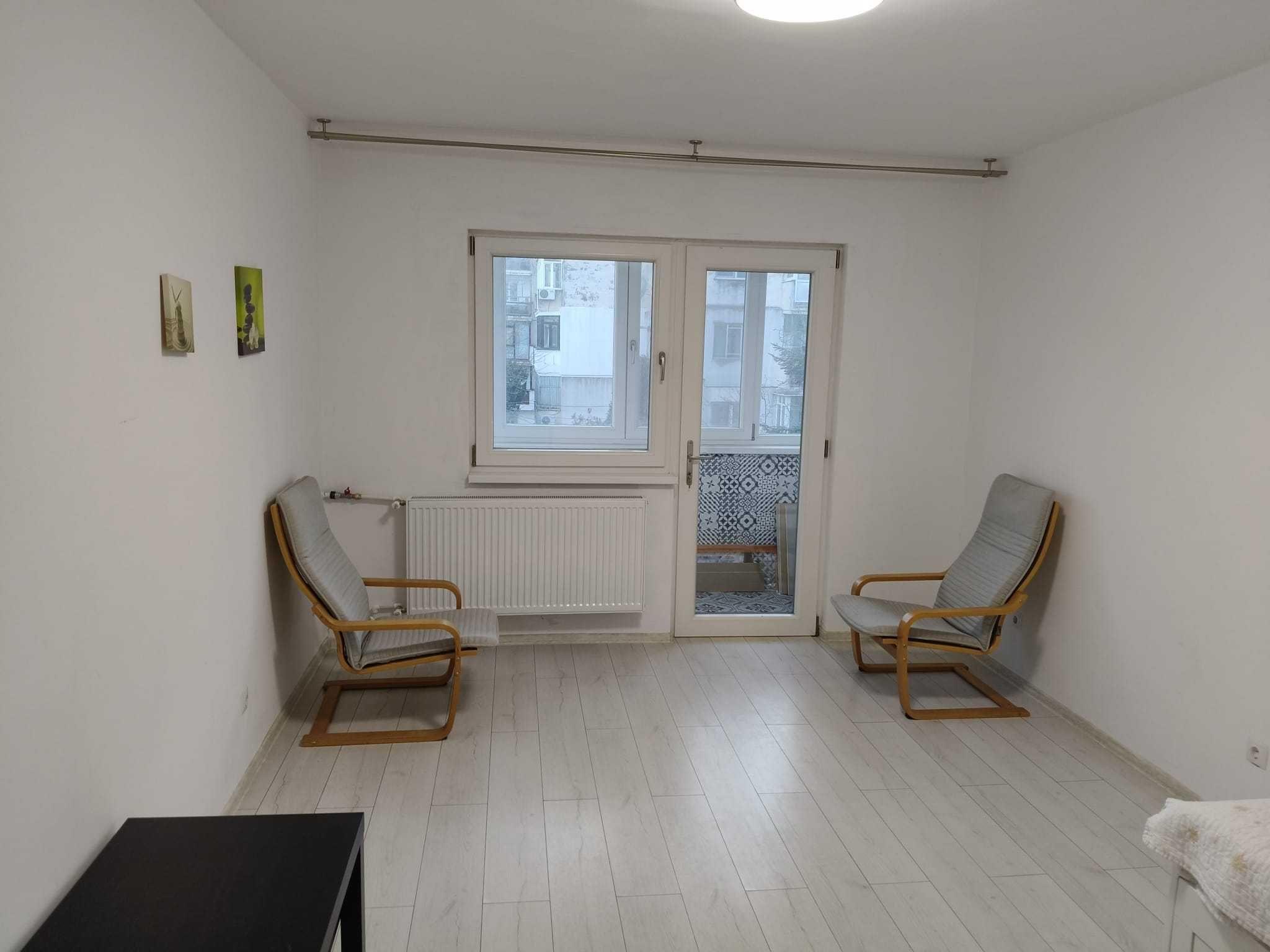 Proprietar vind apartament Cameliei nord 2 camere Ploiesti Nord - imagine 1