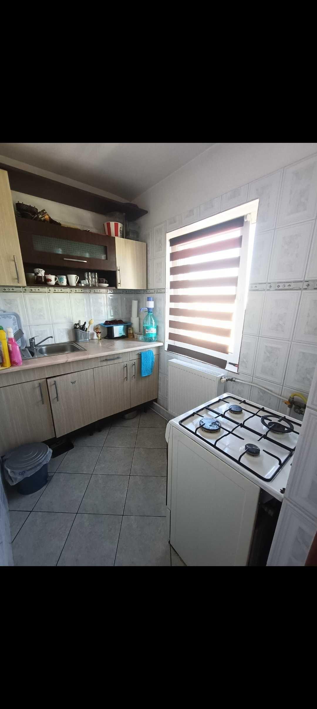 Închiriez garsoniera utilată zona Mihai Bravu - imagine 1