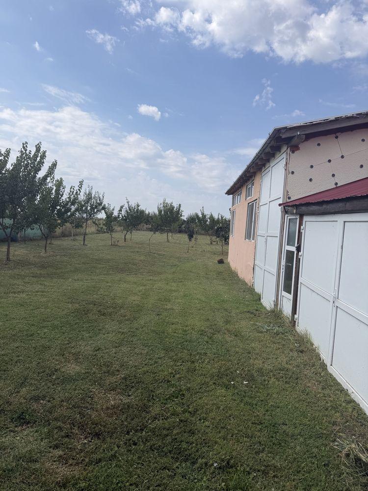 Inchiriez garsoniera in Ploiesti zona Malu Rosu - imagine 1