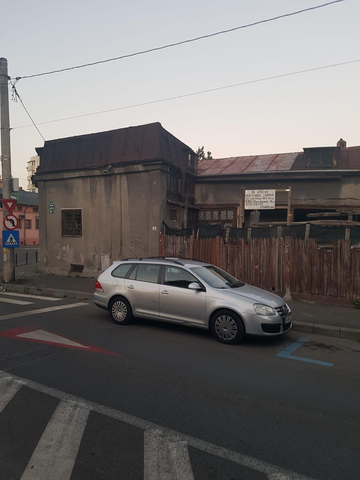 Vând casā, zona Gara de Nord.0731 558 249